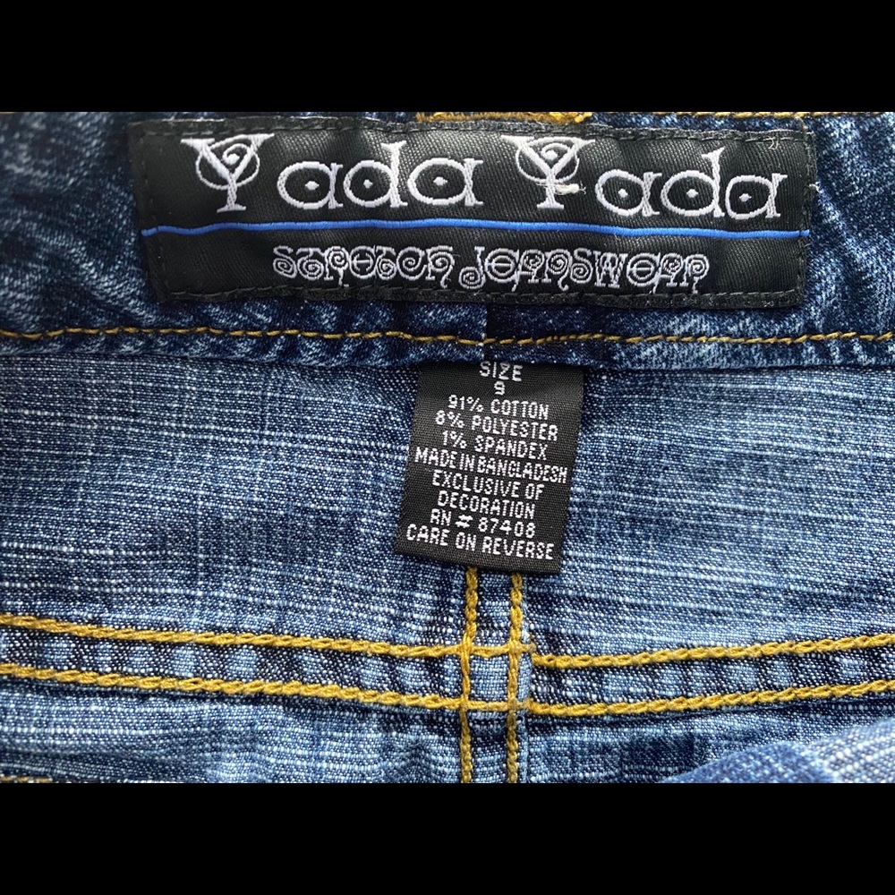 Yada Yada Denim Skirt, Size 9 - Picture 6 of 8